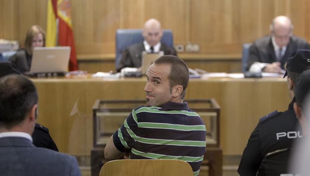Txeroki, sentado ante el juez Bermúdez
