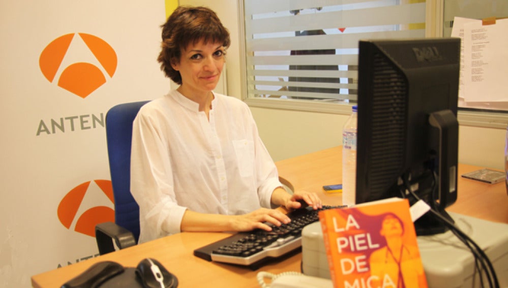 Paloma Bravo responde a los internautas de antena3.com.