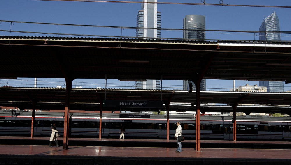 Andén de la estación de Chamartín
