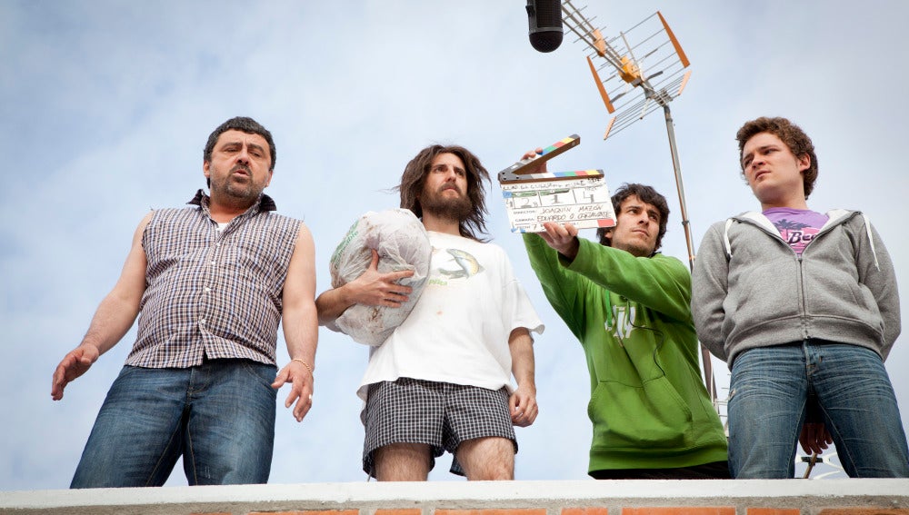 Paco, Julián, Adam y acción