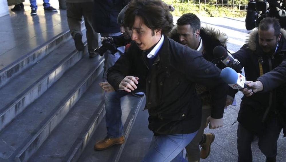 El 'pequeño Nicolás' llega a los juzgados