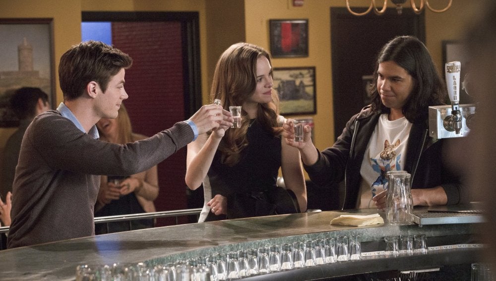 Barry y su equipo de Laboratorios S.T.A.R.