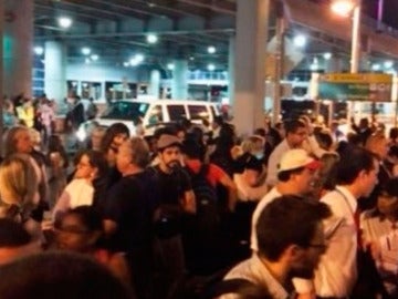 La terminal 8 del aeropuerto JFK es evacuada La terminal 8 del aeropuerto JFK es evacuada