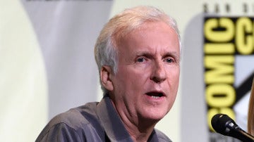 James Cameron en una de sus últimas apariciones públicas James Cameron en una de sus últimas apariciones públicas