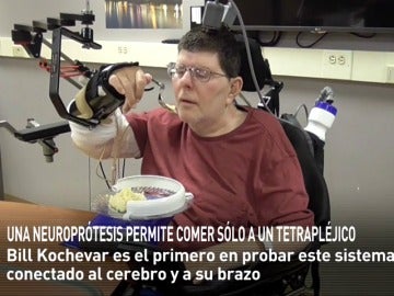 Frame 16.937135 de: Una prótesis conectada al cerebro permite a un hombre con parálisis volver a valerse por sí mismo Frame 16.937135 de: Una prótesis conectada al cerebro permite a un hombre con parálisis volver a valerse por sí mismo