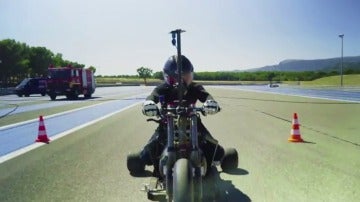 Un triciclo que funciona con agua a presión bate récord de velocidad Un triciclo que funciona con agua a presión bate récord de velocidad