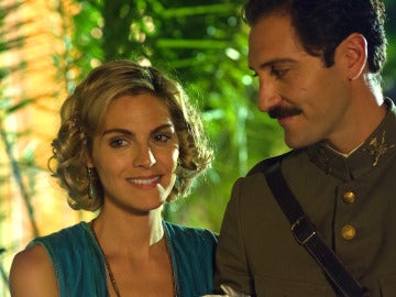Andrés y Julia, se visten de gala para la recepción de la reina Andrés y Julia, se visten de gala para la recepción de la reina