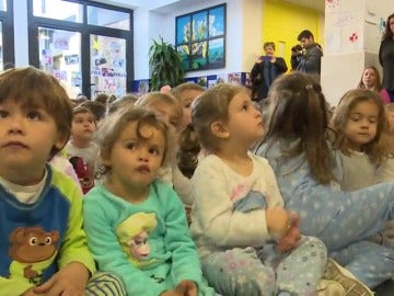 A clase en pijama para fomentar el acogimiento de niños en España A clase en pijama para fomentar el acogimiento de niños en España