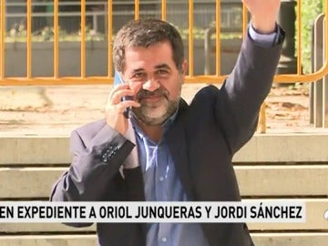 Instituciones Penitenciarias abre expediente a Oriol Junqueras y Jordi Sánchez por sus mensajes grabados en prisión y emitidos en mítines