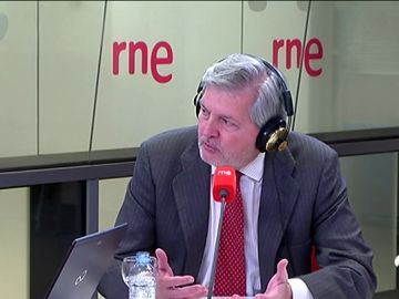 Méndez de Vigo dice que el Gobierno no tendrá ninguna contemplación con Puigdemont ni permitirá la presidencia simbólica