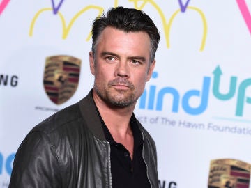 Josh Duhamel Josh Duhamel