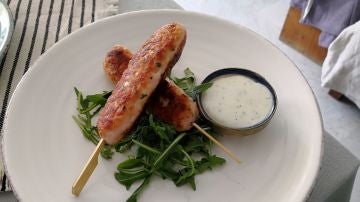 Palitos de kebab de pollo y gambas Palitos de kebab de pollo y gambas