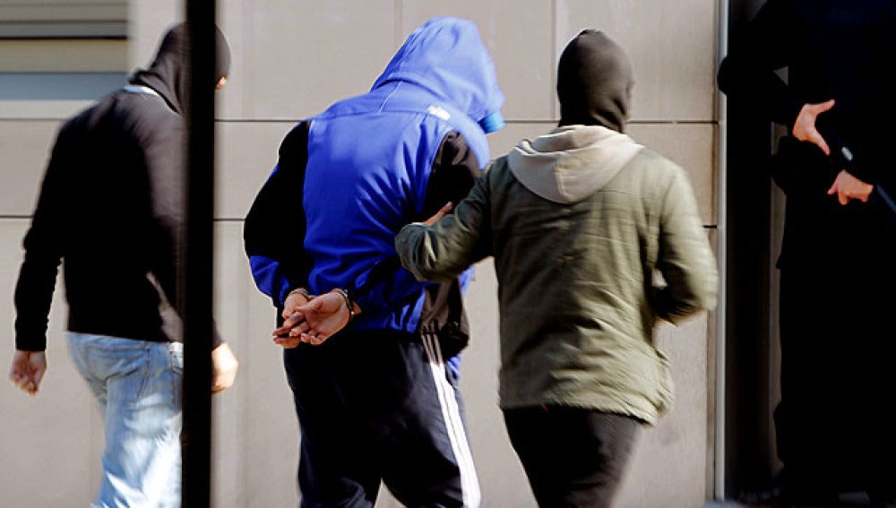 Traslado de uno de los detenidos de Segi