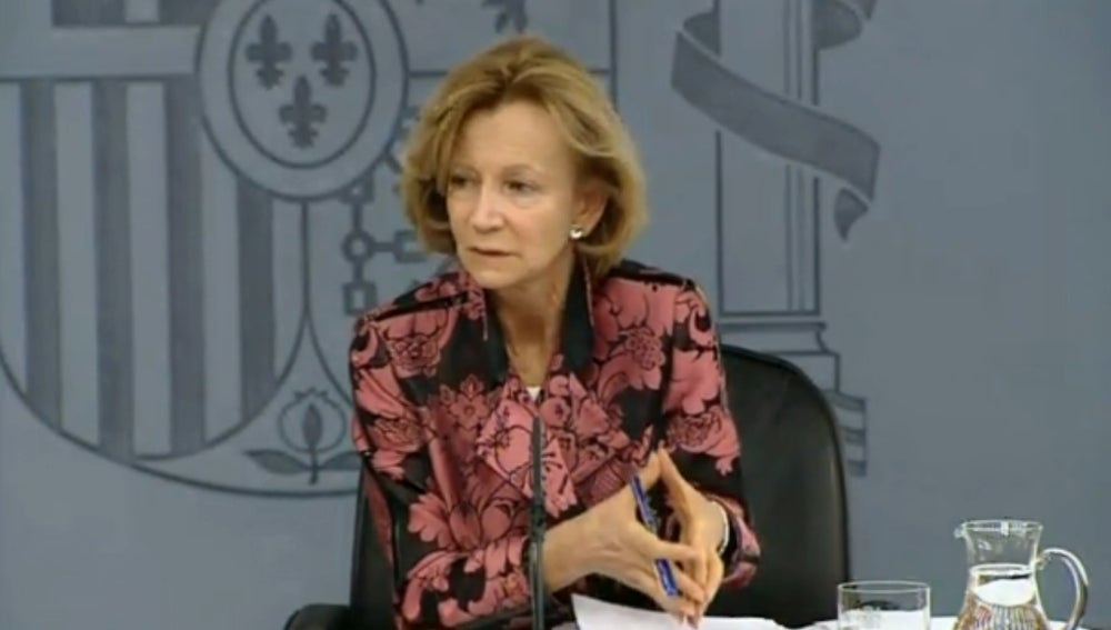 Elena Salgado tras el Consejo de Ministros