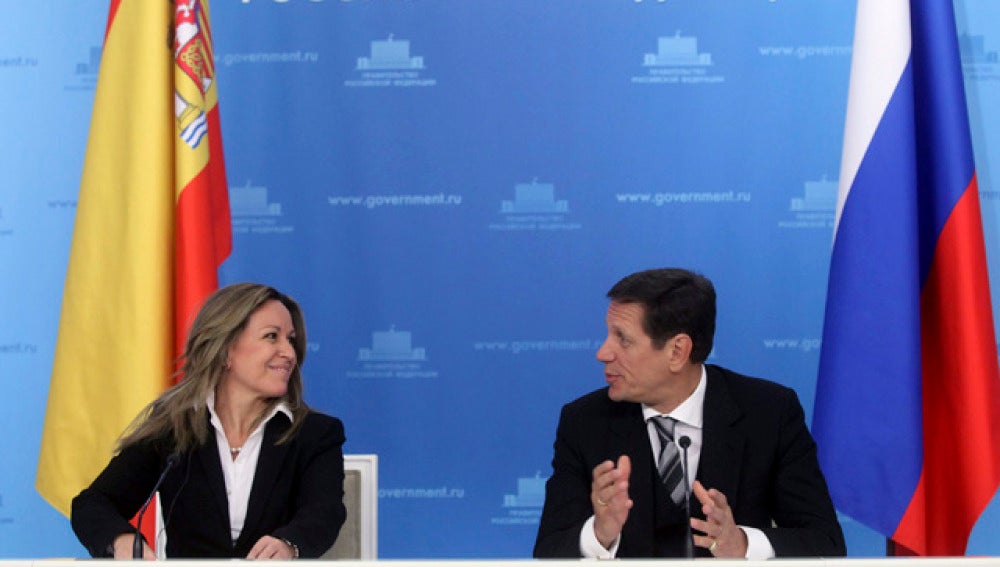 Trinidad Jiménez y Alexandr Zhúkov
