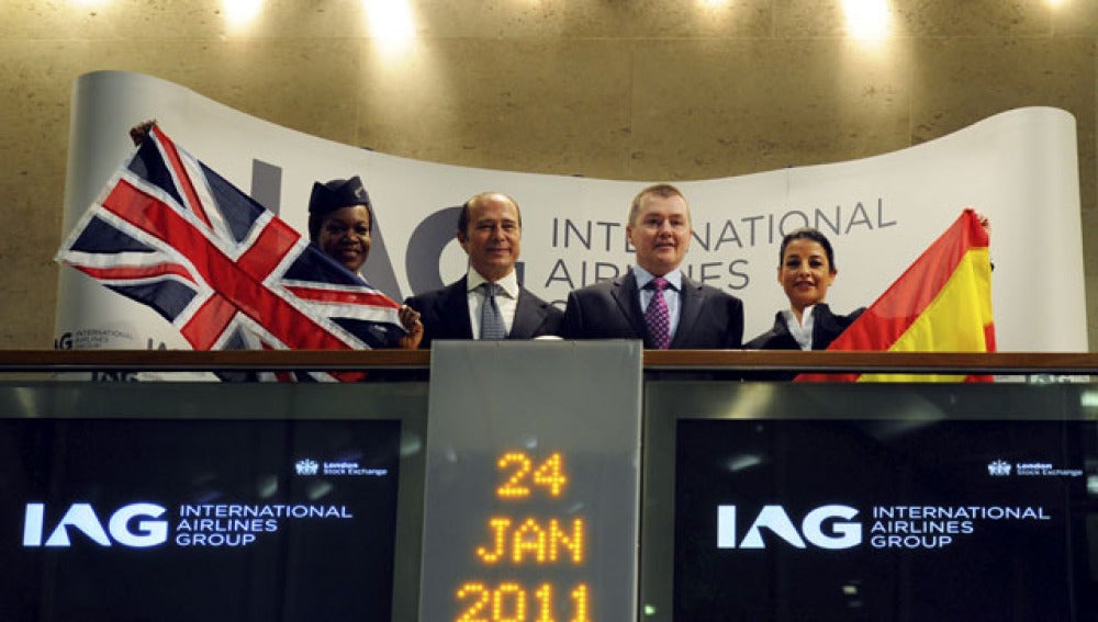 Iberia vuelve a la Bolsa bajo el nombre de IAG