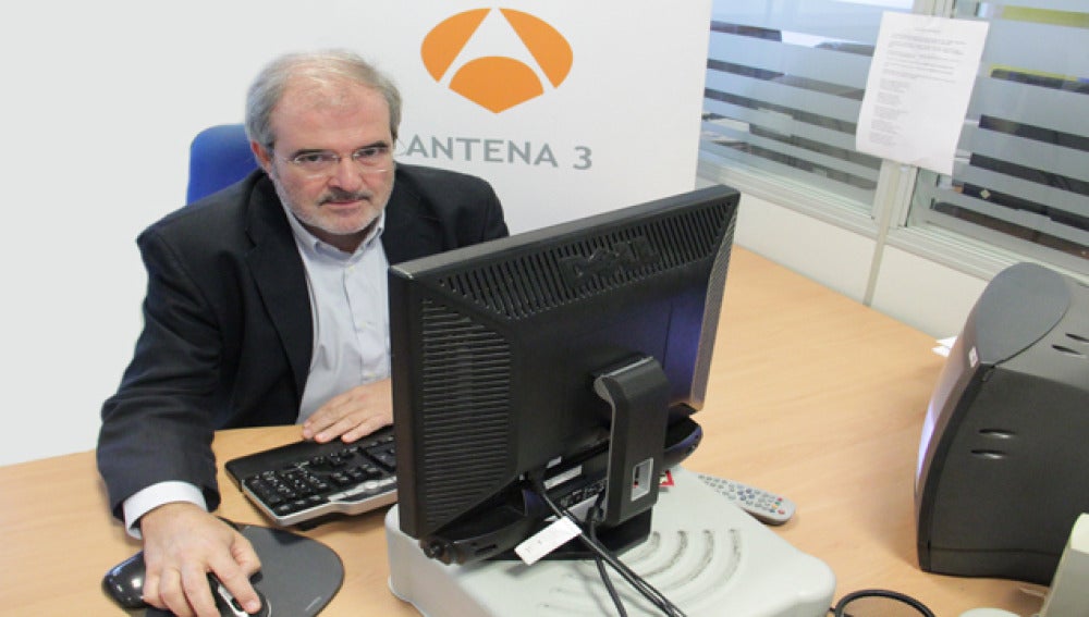 El doctor Miguel Urioste responde a las preguntas de los internautas en un encuentro digital en antena3.com.