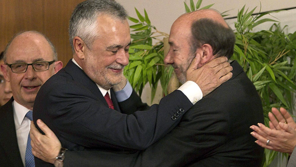Rubalcaba, en la toma de posesión de Griñán