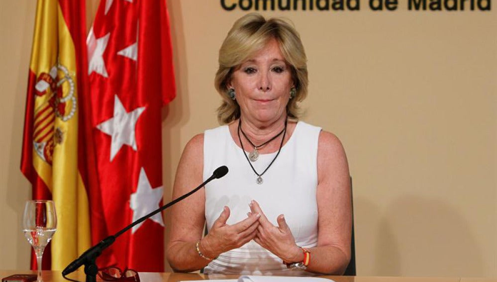 Aguirre anuncia su dimisión