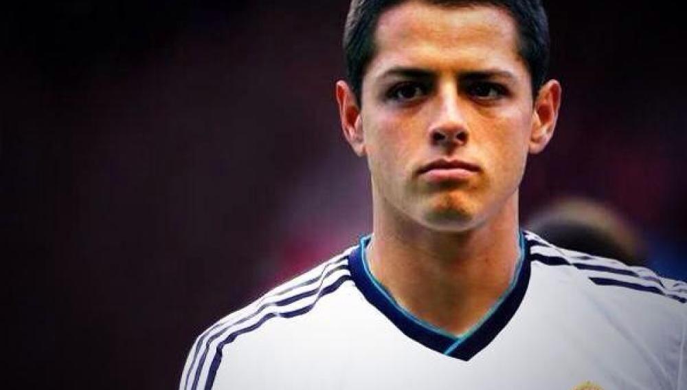 Chicharito Hernández con la camiseta del Real Madrid