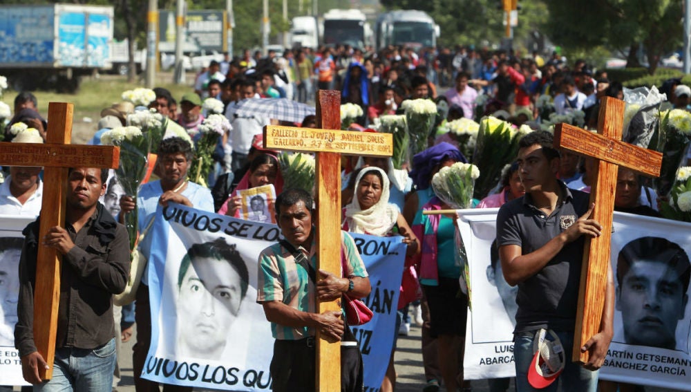 Familiares de los jóvenes desaparecidos