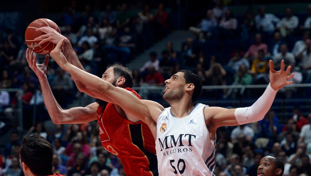 Salah Mejri, en un encuentro contra el CAI Zaragoza