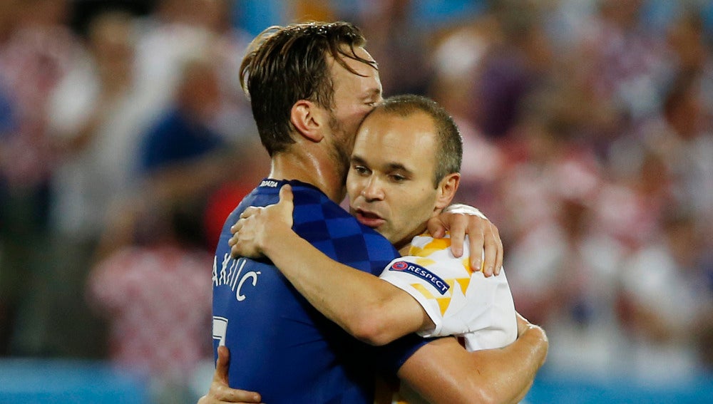 Resultado de imagen para Rakitic e Iniesta