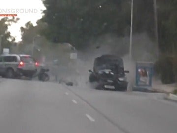 Frame 9.484782 de: Un conductor ebrio atropella a varios peatones en Marbella y deja siete heridos