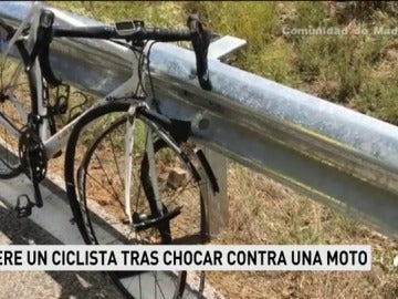 Muere un ciclista de 42 años tras chocar contra una moto en el Puerto de Canencia, en Madrid Muere un ciclista de 42 años tras chocar contra una moto en el Puerto de Canencia, en Madrid