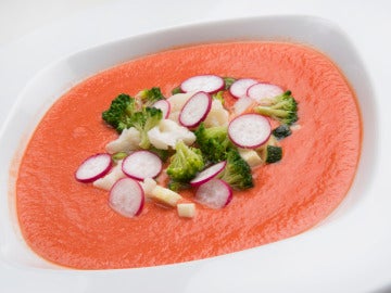 Salmorejo con crudités Salmorejo con crudités