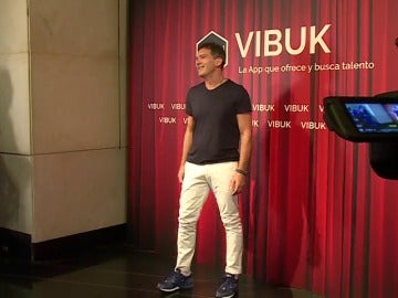 Antonio Banderas presenta Vibuk, una red social orientada al talento artístico y al empleo Antonio Banderas presenta Vibuk, una red social orientada al talento artístico y al empleo