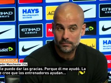 Guardiola, sobre el adiós de Iniesta: "Quiero darle las gracias, él me ayudó a entender mejor el fútbol"