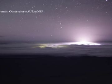 La erupción del volcán Kilauea deja resplandores espectaculares desde el cielo