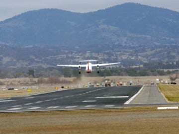 Secuestra una avioneta