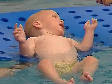 Natación con madres Natación con madres