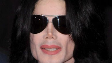 Un juez indemniza con un euro a cinco fans de Michael Jackson por 
