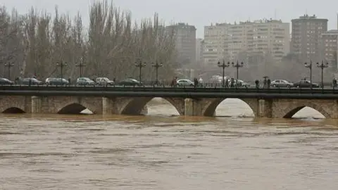 El Pisuerga se desborda El Pisuerga se desborda