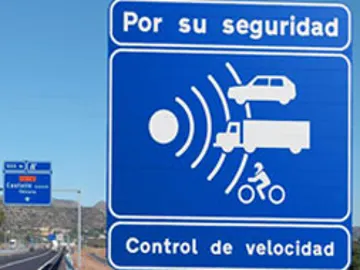 Señal de un control de velocidad por radar Señal de un control de velocidad por radar