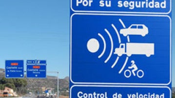 Señal de un control de velocidad por radar