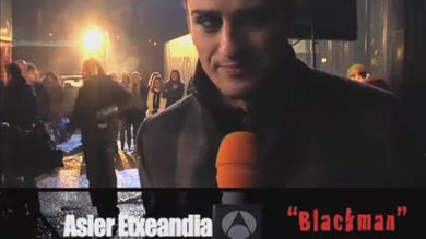 Espectacular salto desde nueve metros de altura 