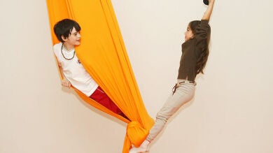 Priscilla Delgado y Daniel Avilés dan clases de Circo