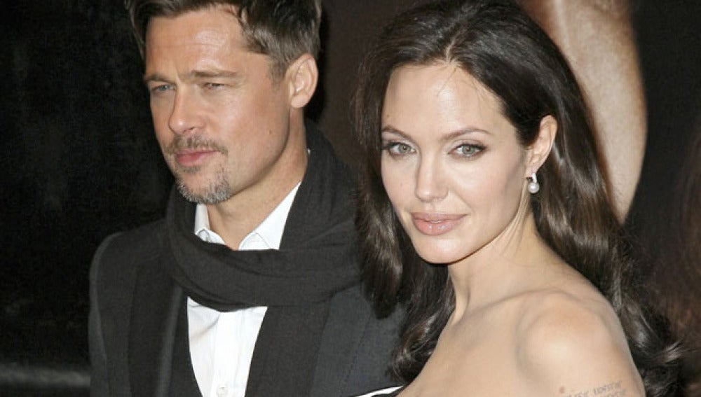 Angelina presiona a Brad