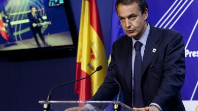 Zapatero asegura que acelerará el plan de reducción de déficit español