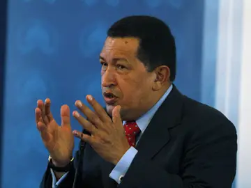 Chávez crea un grupo para contestar su Twitter Chávez crea un grupo para contestar su Twitter