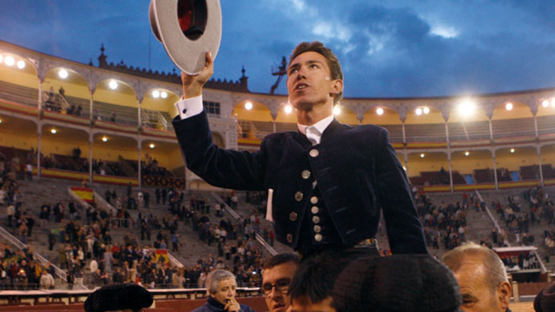 Leonardo se a&uacute;pa al podium del rejoneo