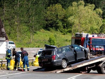 Padre e hijo mueren en el accidente Padre e hijo mueren en el accidente