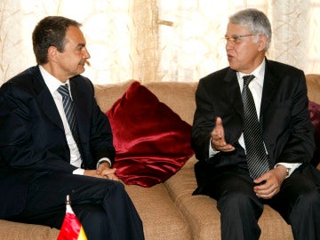 Imagen de archivo de Zapatero con el primer ministro marroquí El Fasi