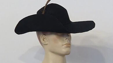 Una exposición para quitarse el sombrero