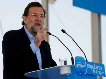 Rajoy se ofrece a pactar una reforma laboral