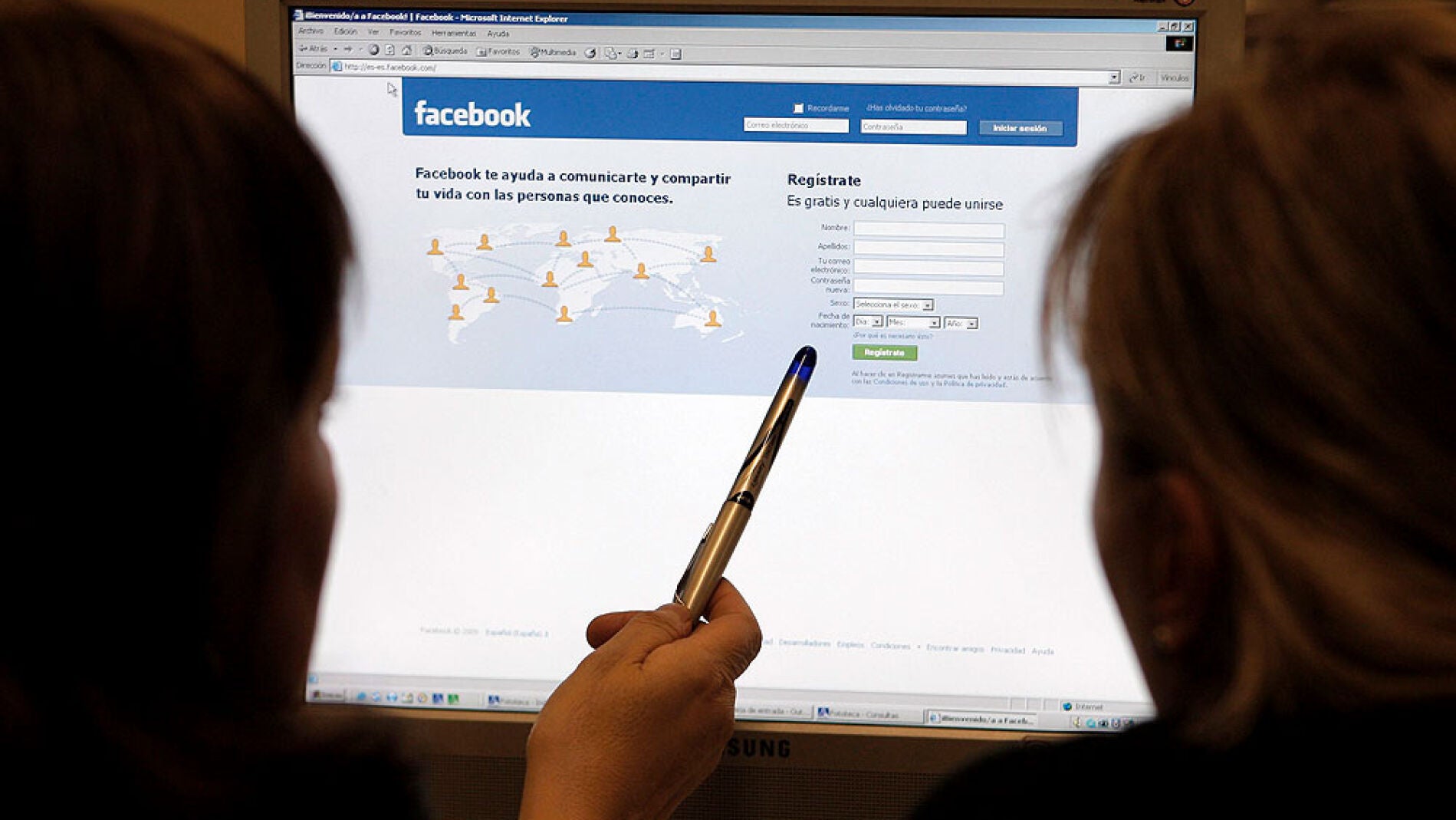 Una madre localiza a sus hijos por Facebook